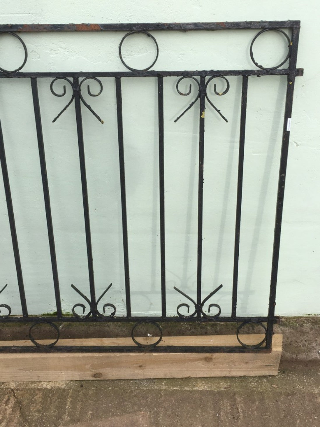 234cm Wide Pair Of Reclaimed Rusty Old Black Steel Driveway Gates Restoration