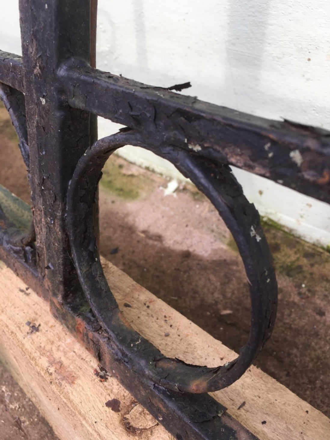 234cm Wide Pair Of Reclaimed Rusty Old Black Steel Driveway Gates Restoration