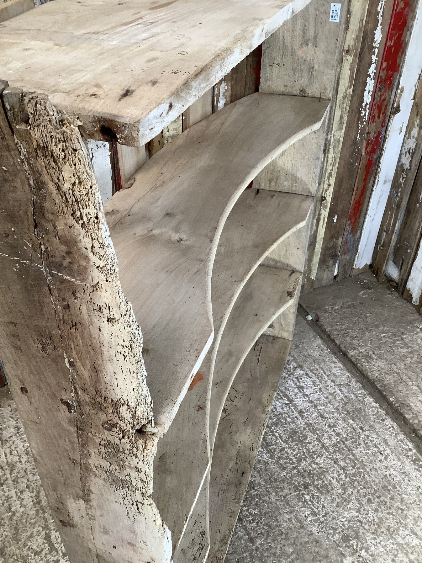 Period Rustic Freestanding Old Stripped Oak & 4 Elm Shelves With Curved Back
