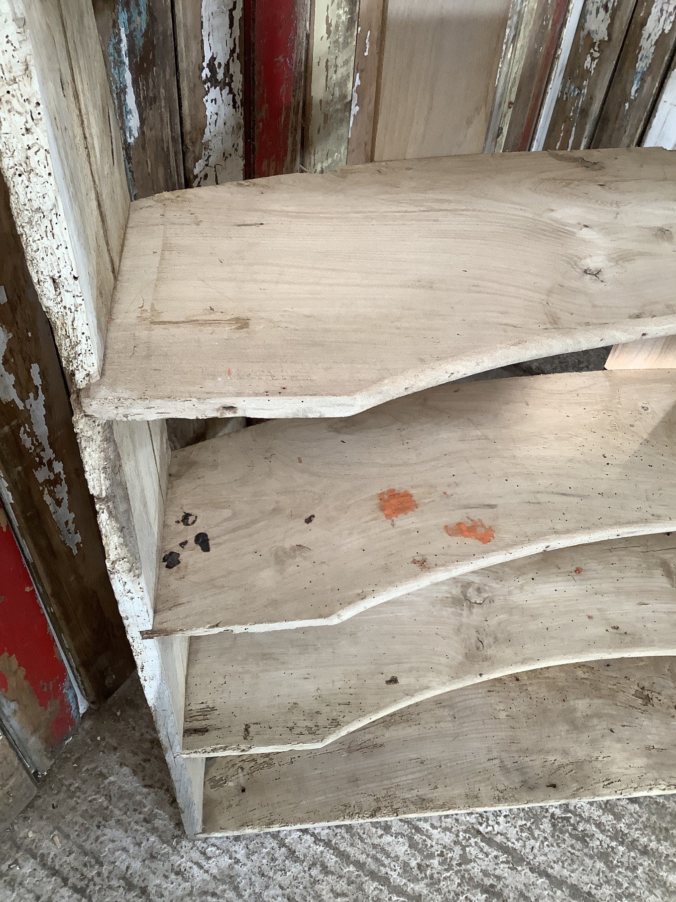 Period Rustic Freestanding Old Stripped Oak & 4 Elm Shelves With Curved Back