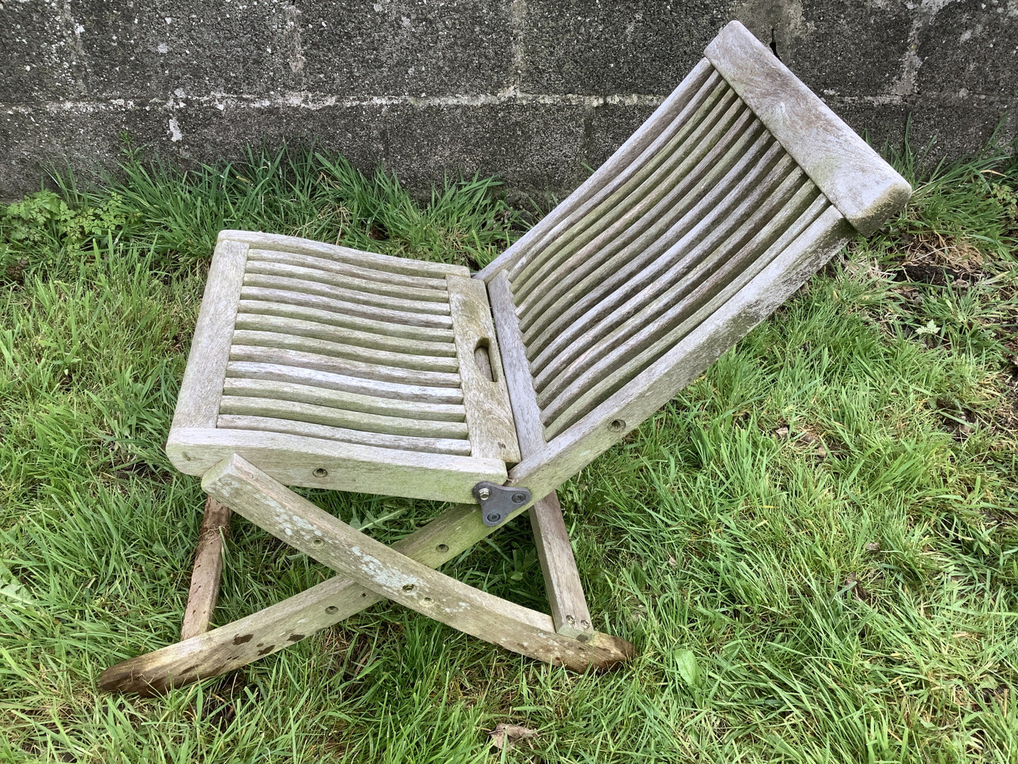 Silvered Weathered Solid Teak Garden Single Slated Outside Chair 2'2"H