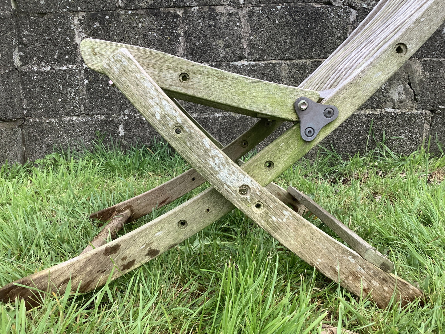 Silvered Weathered Solid Teak Garden Single Slated Outside Chair 2'2"H