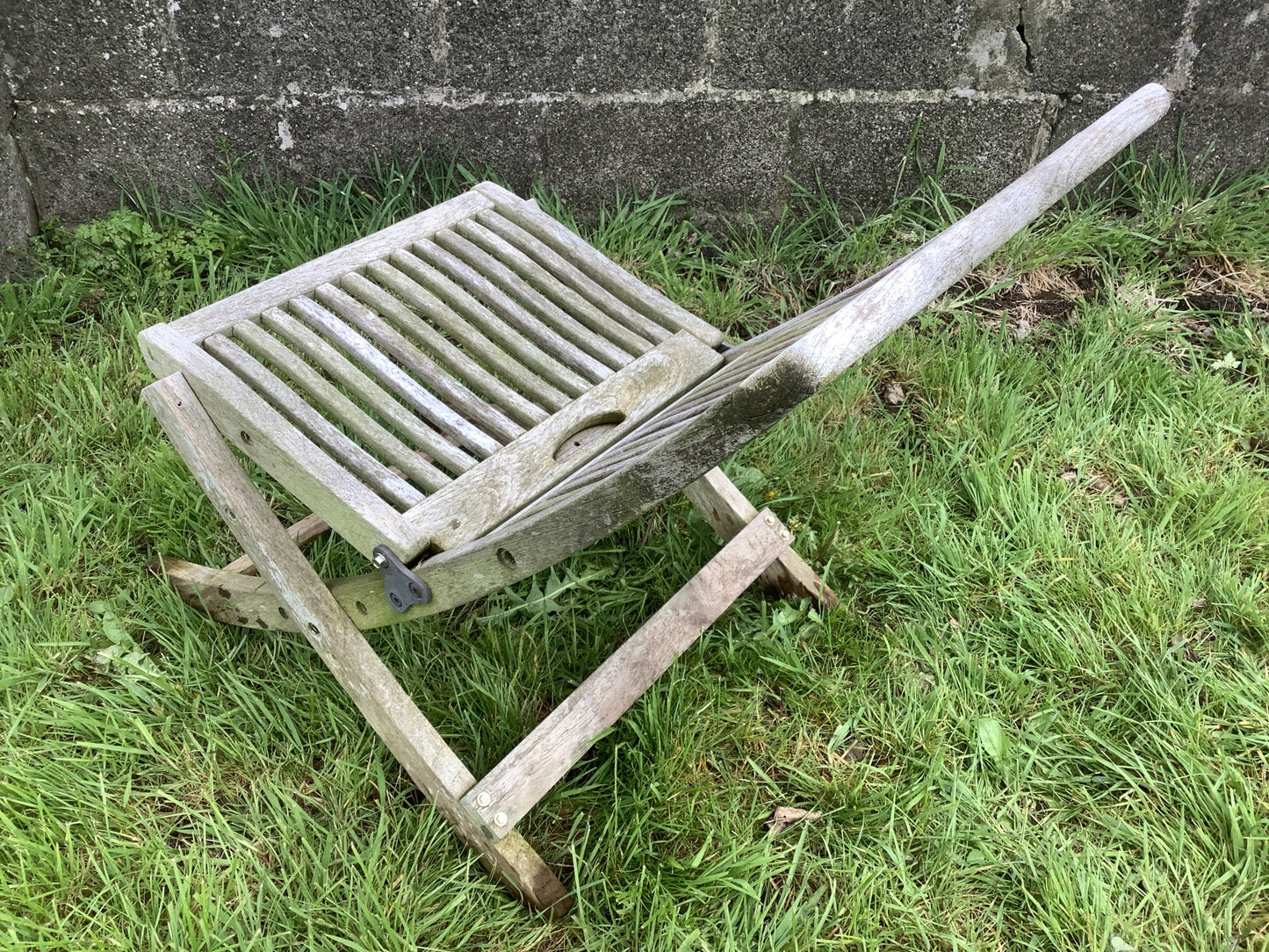 Silvered Weathered Solid Teak Garden Single Slated Outside Chair 2'2"H