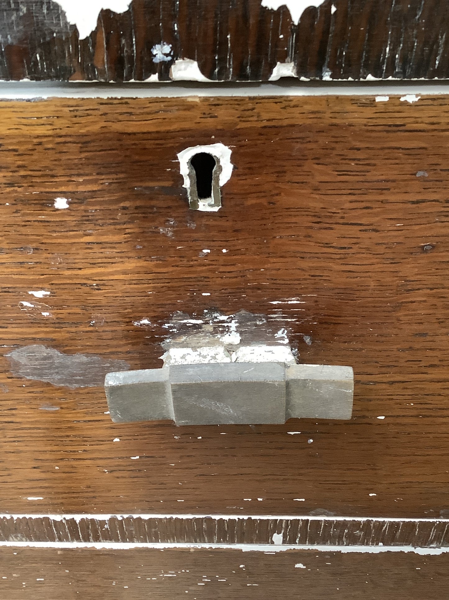 1930s Sanded Oak Veneered & Pine 2 Over 2 Chest of Drawers 2'8"H 3'1" W