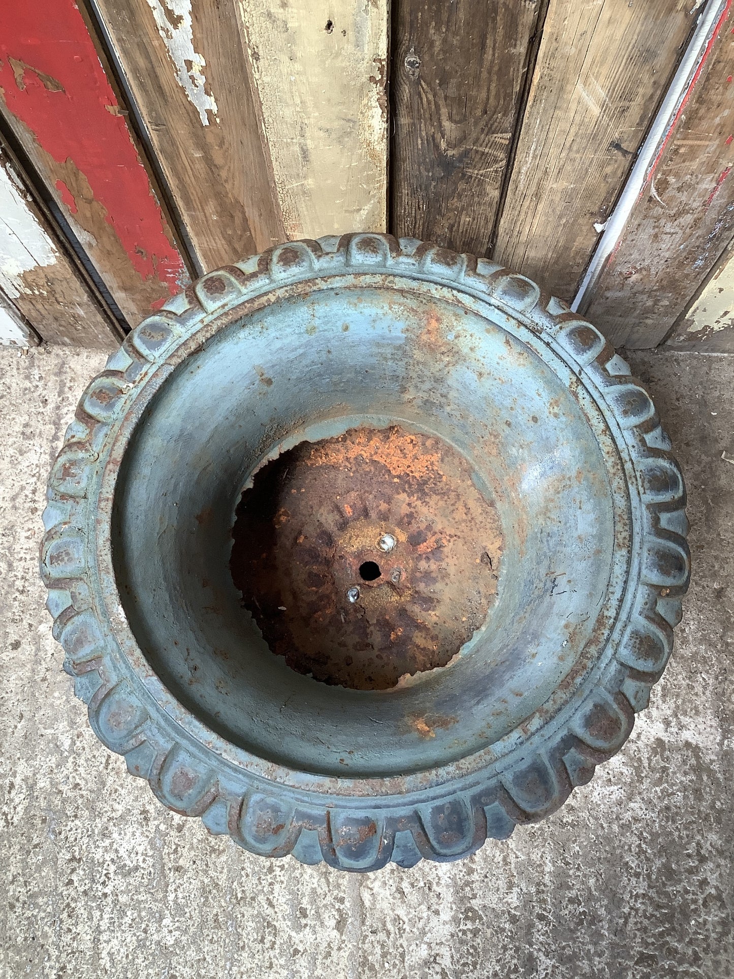 Old Heavy Cast Iron Salvaged Metal Garden Urn Planter 1'5"H