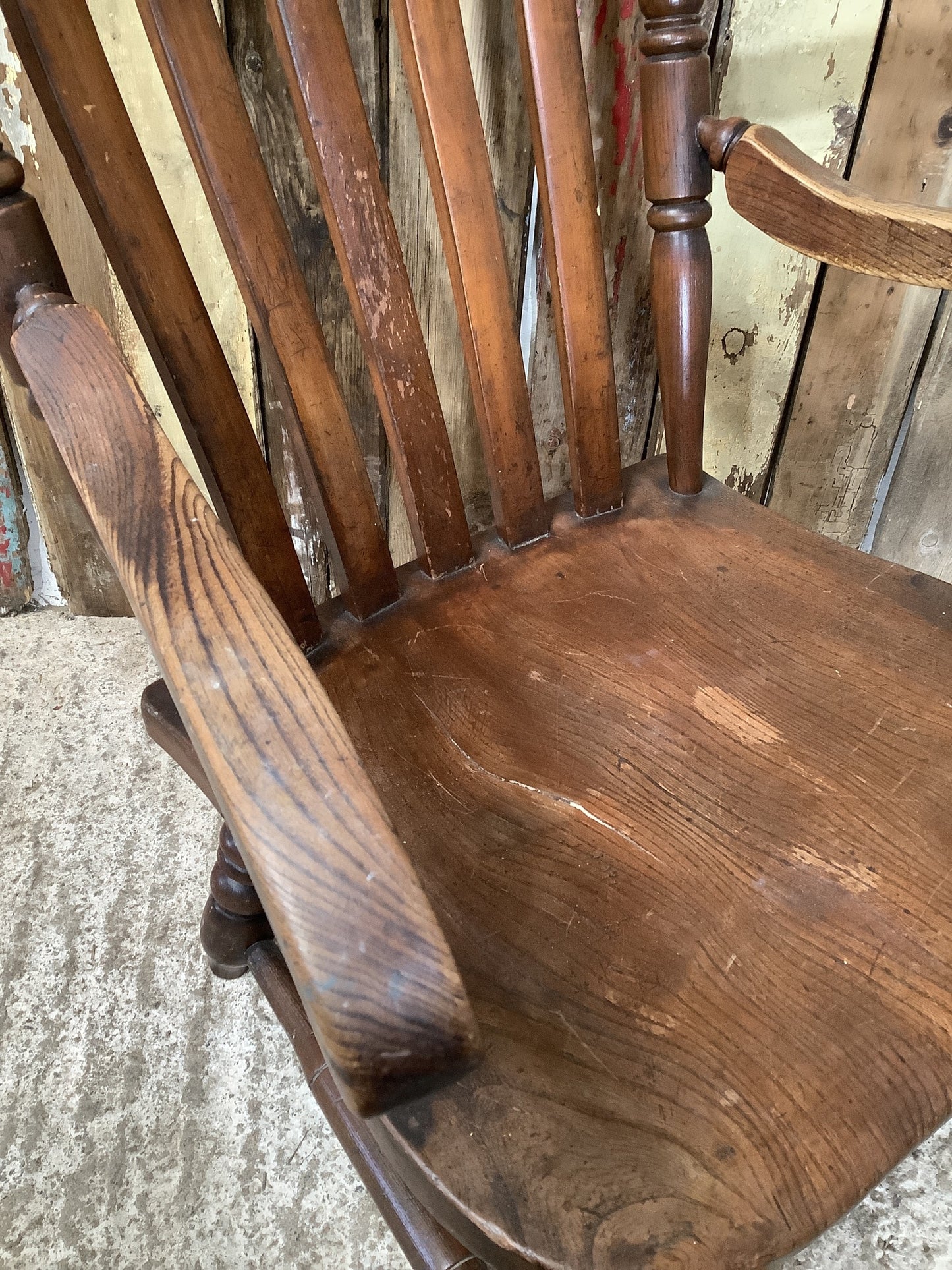 Antique Victorian Dark Low Beech & Elm Carver Windsor Grandfather Bedroom Chair