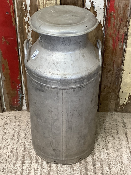 ANBROSIA Ltd 10 Gallon 1960s Tarnished Aluminium Milk Churn & Lid