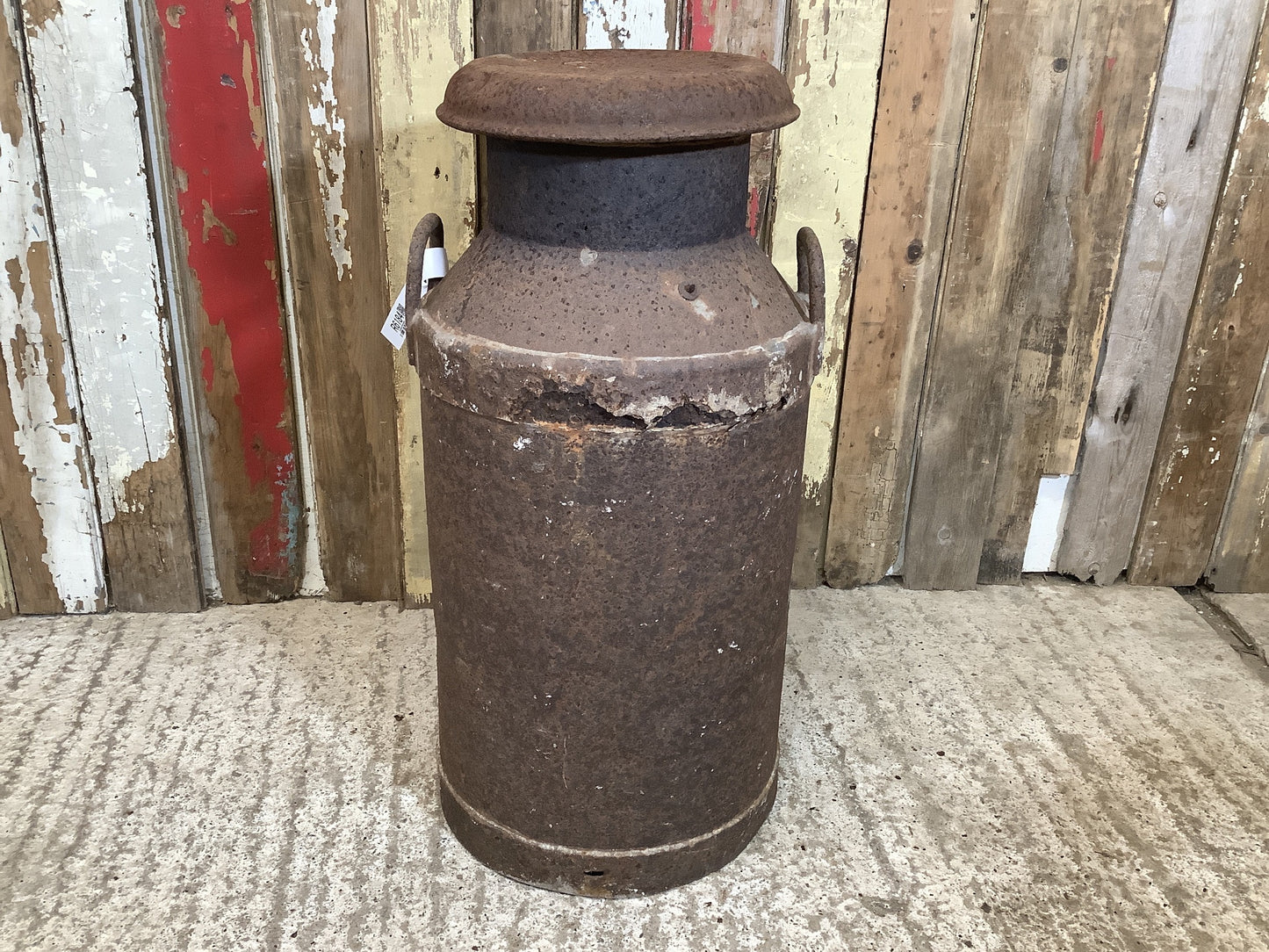 Evercreech Rustic 1940s Rusty Steel 10 Gallon Milk Churn Metal