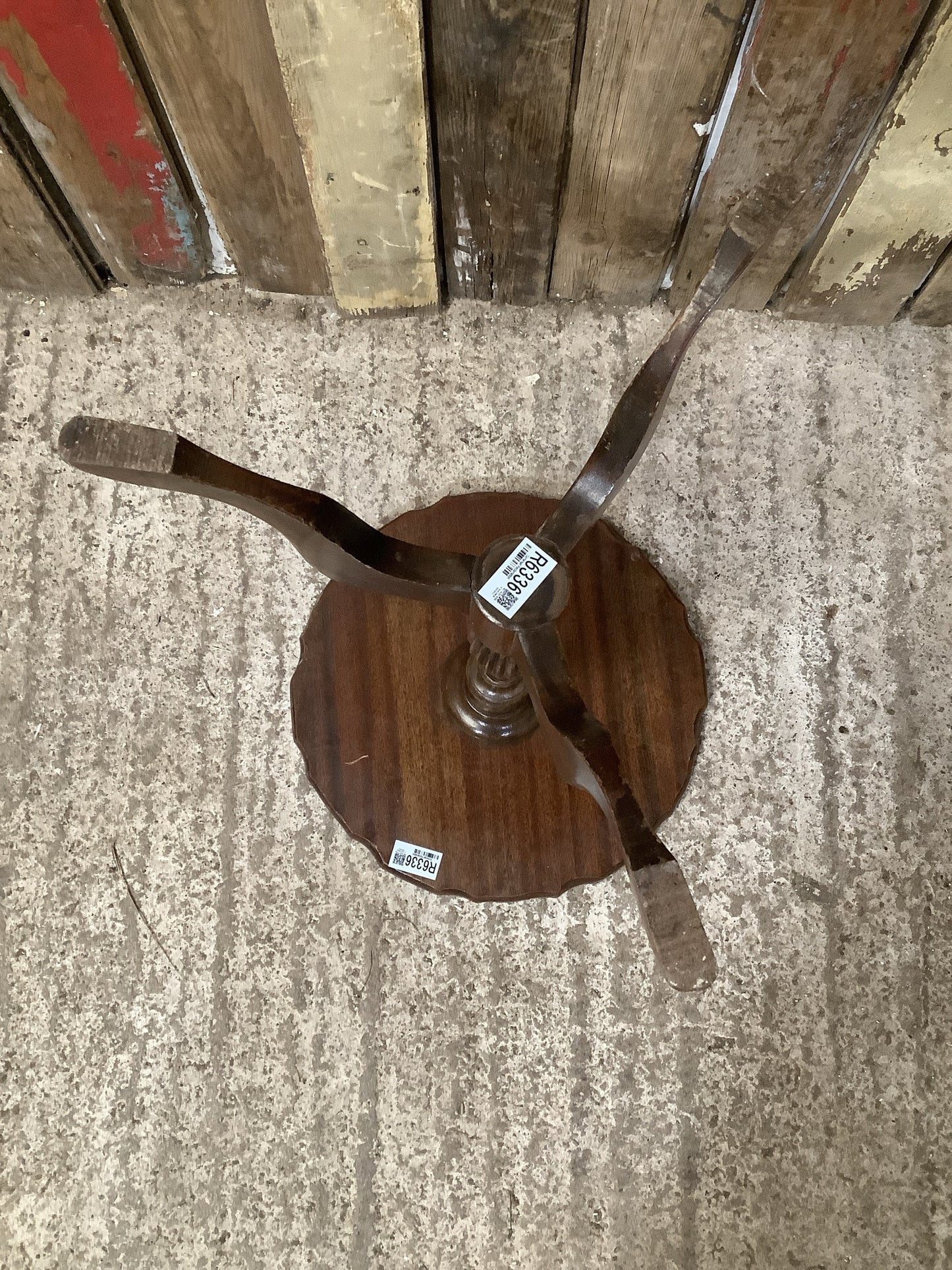 Lovely Vintage Old Polished Stemmed Mahogany Wooden Wine Table