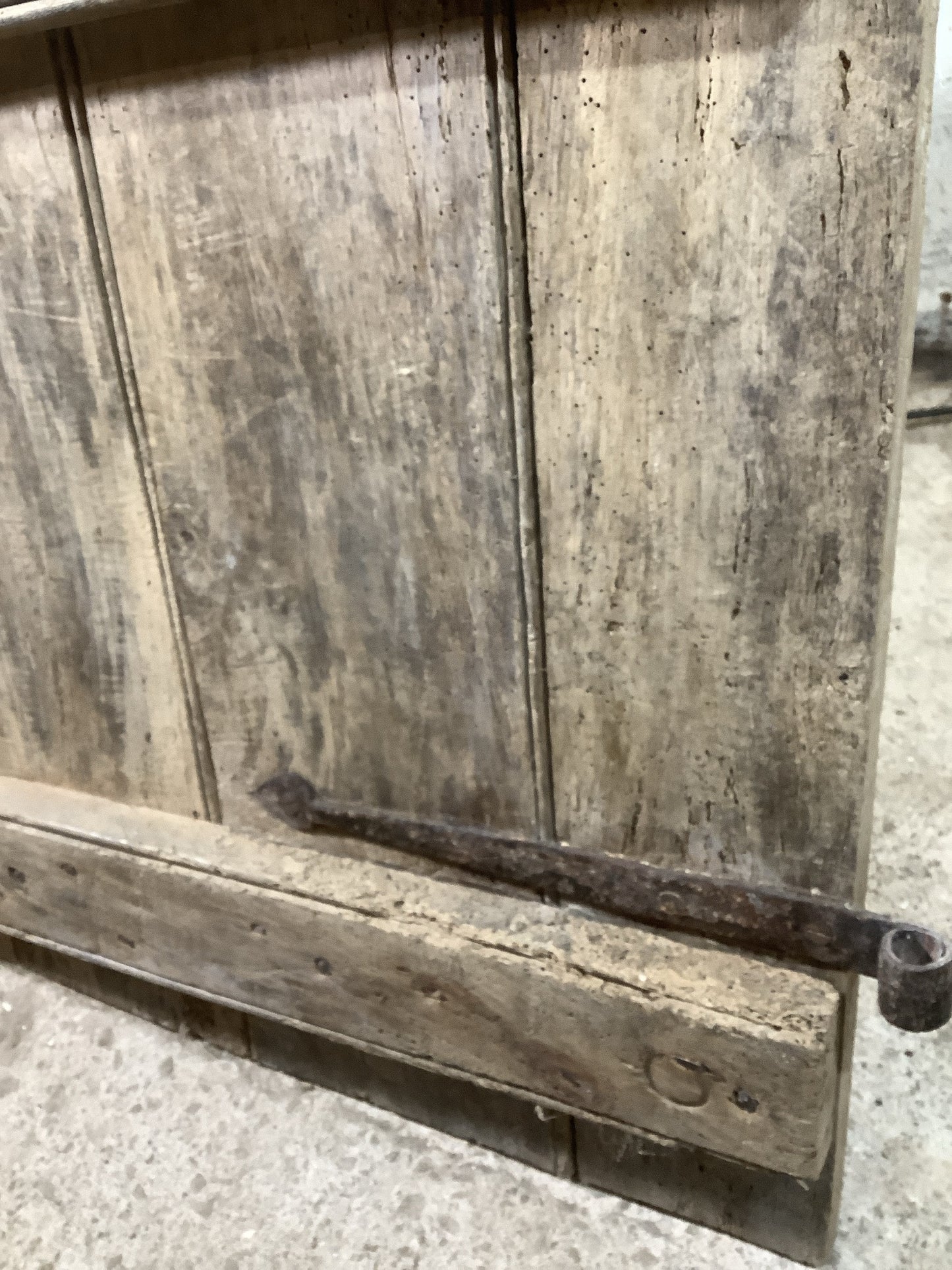 33 7/8"X 70 5/8" Old Internal Stripped & Waxed Elm 5 Plank Ledge Door Cottage