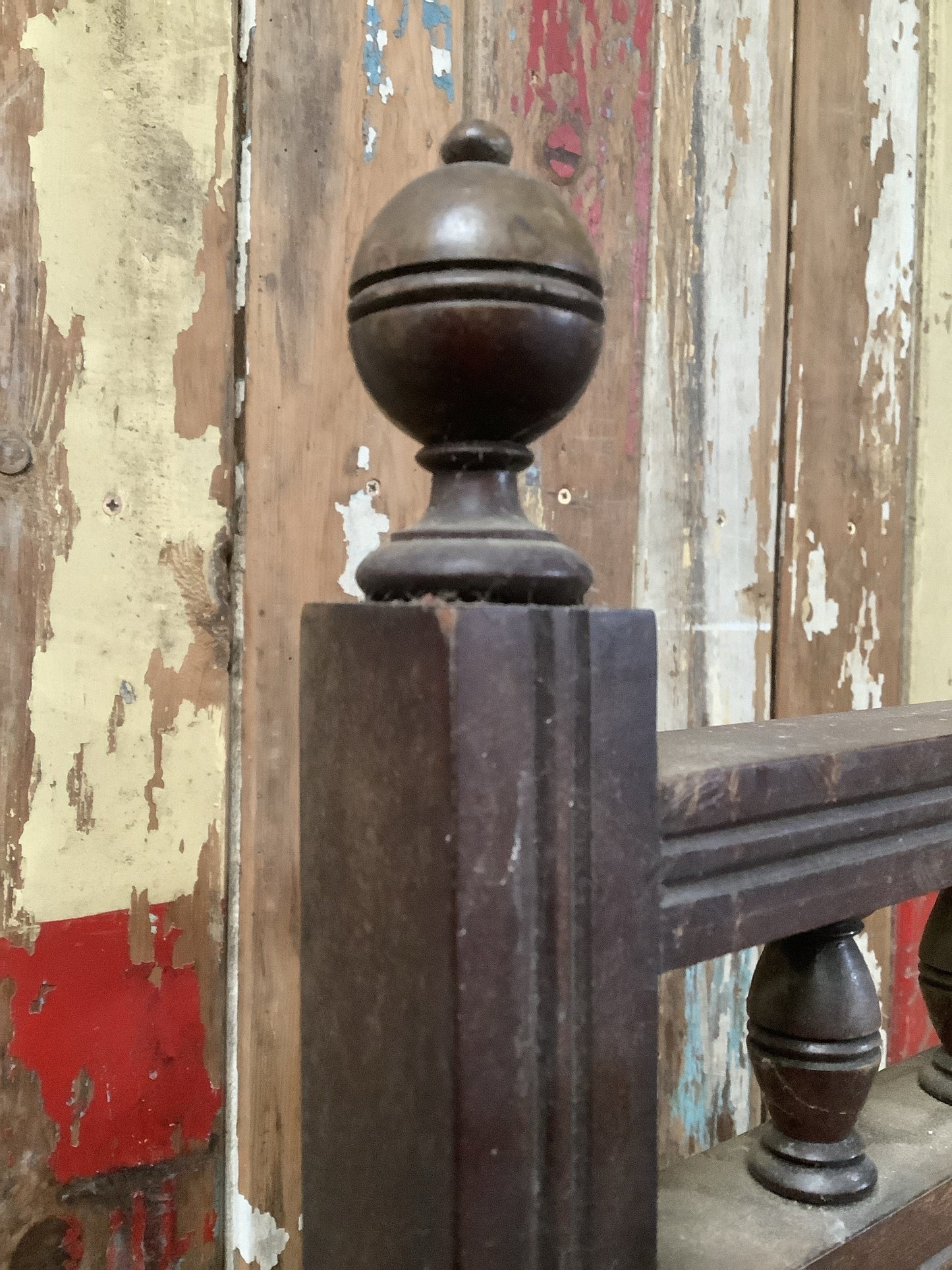 Beautiful Dark Mahogany Late Victorian Polished Mahogany Dressing Table Wooden