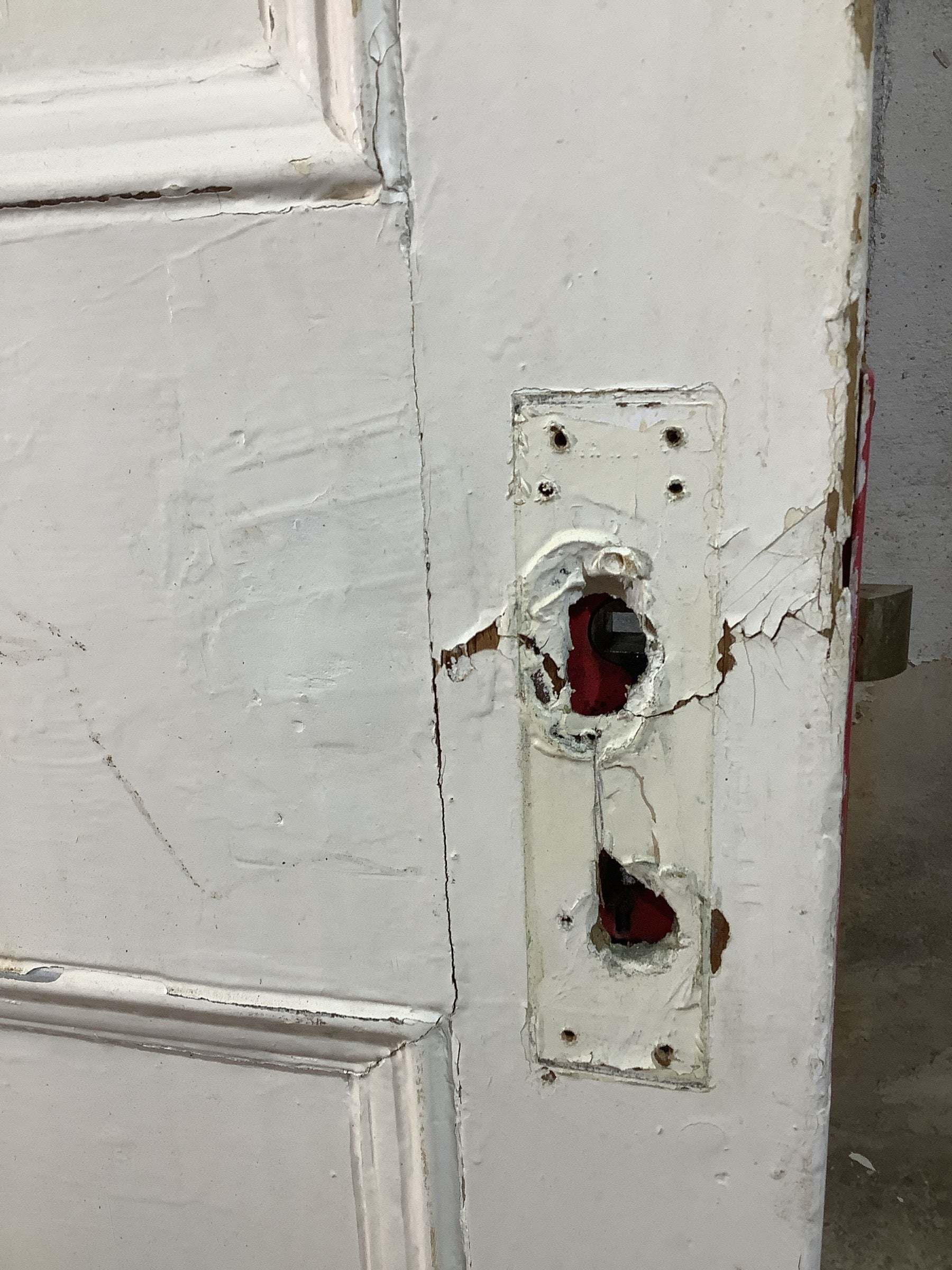 6th Picture showing wood is cracked from the mortise lock this could be repaired by filling