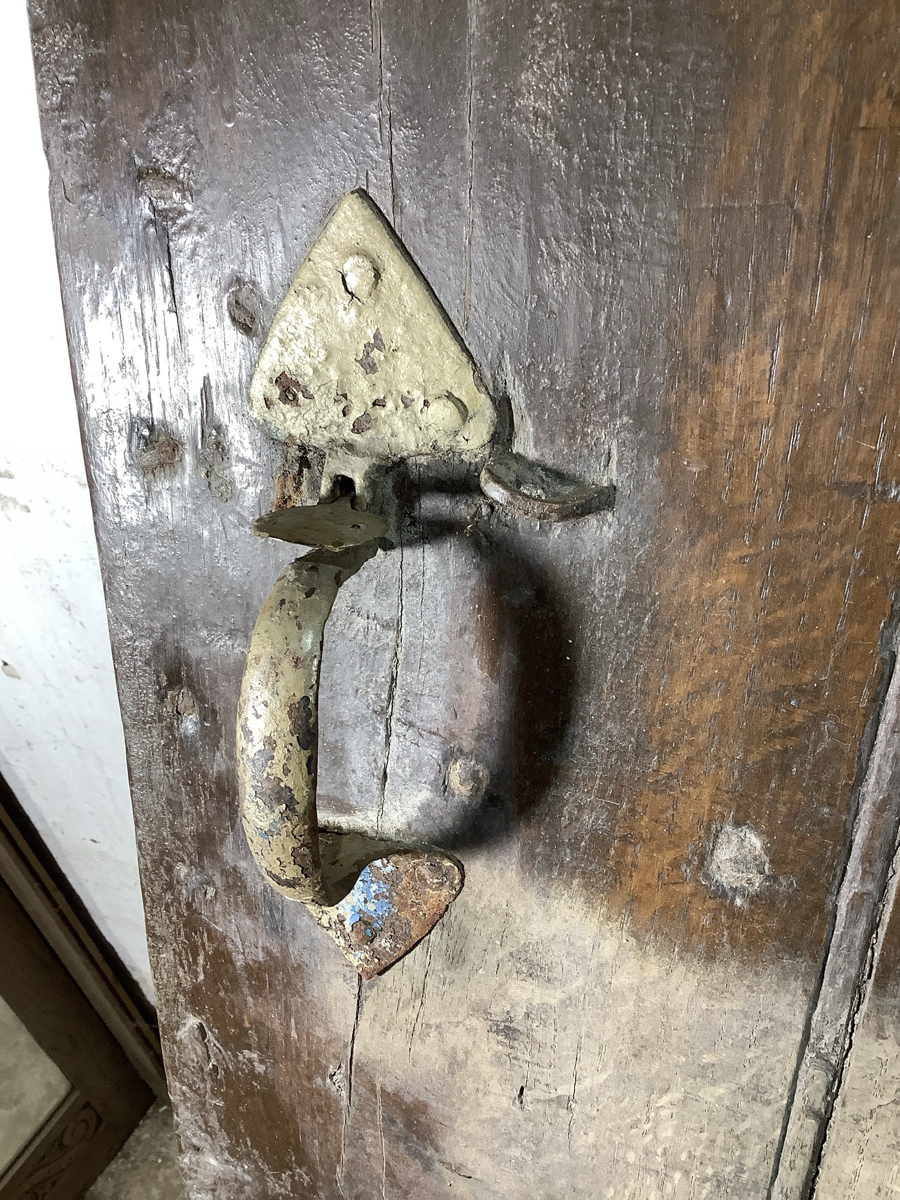 6th Picture showing suffolk latch