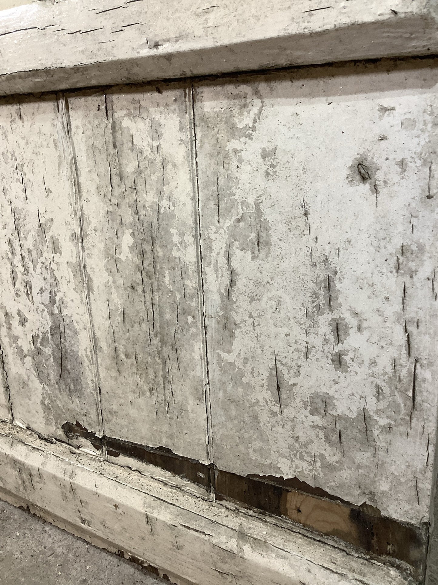 10th Picture showing old hinge marks and holes