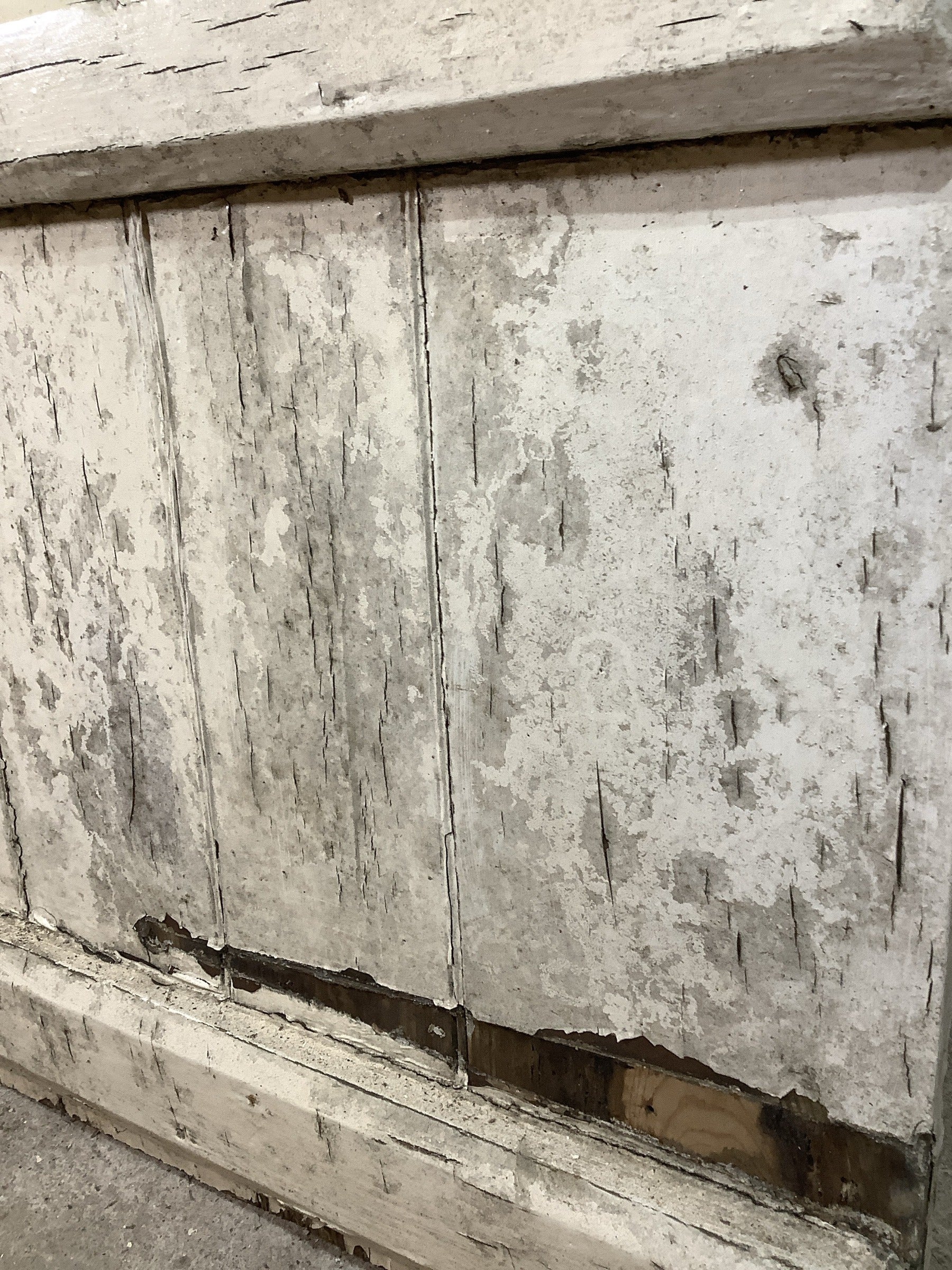 10th Picture showing old hinge marks and holes