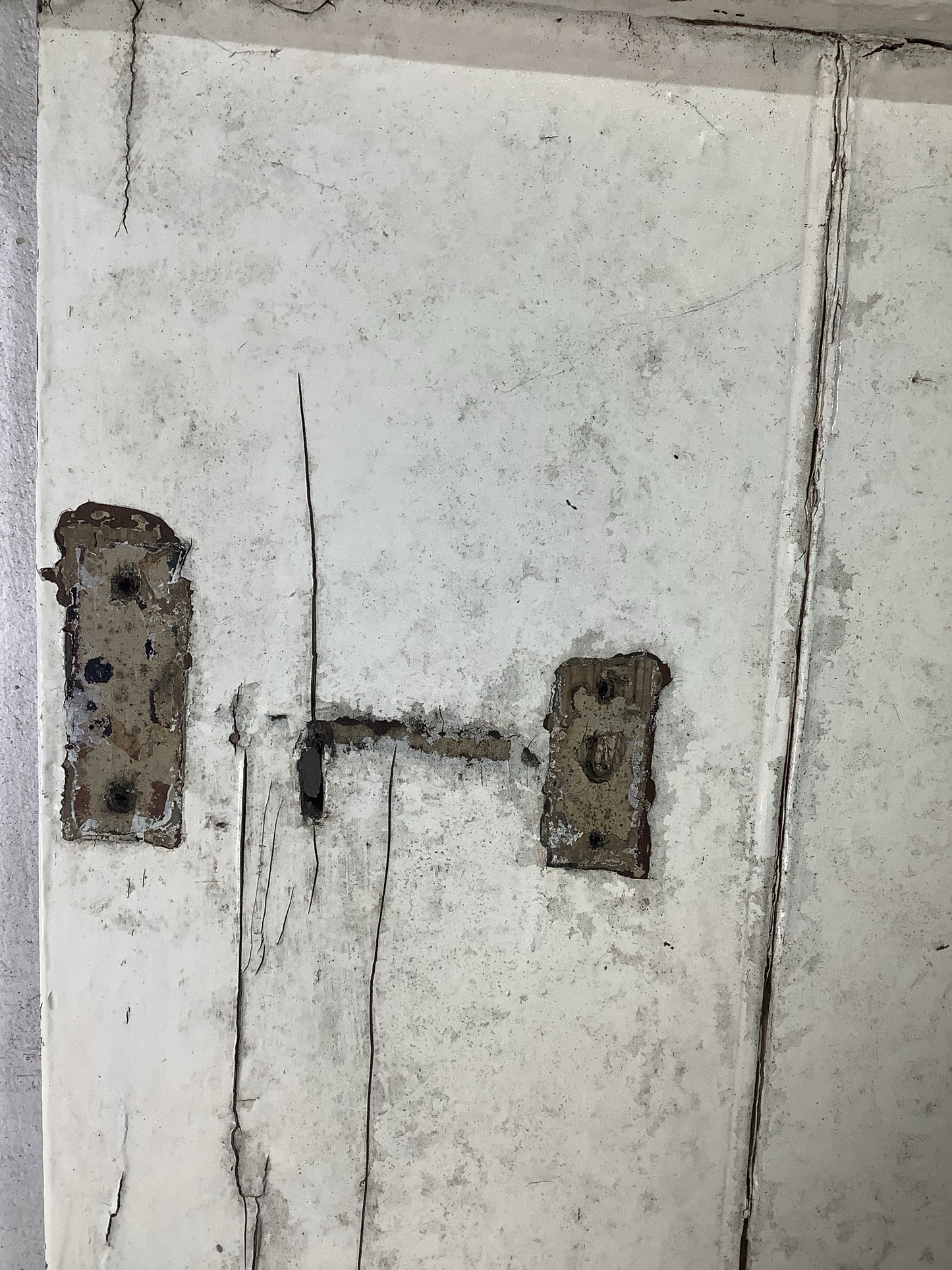 11th Picture showing old lock marks and holes