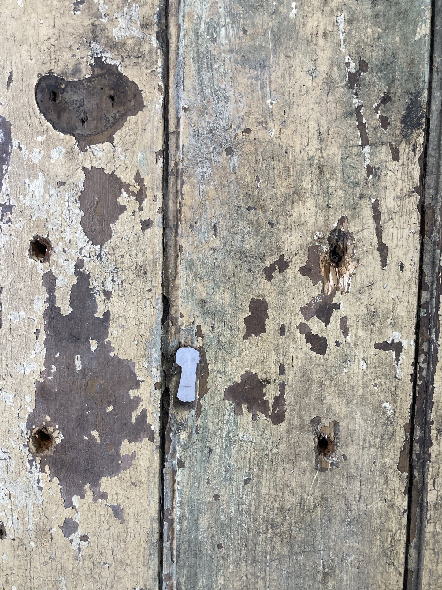 6th Picture showing old lock and holes