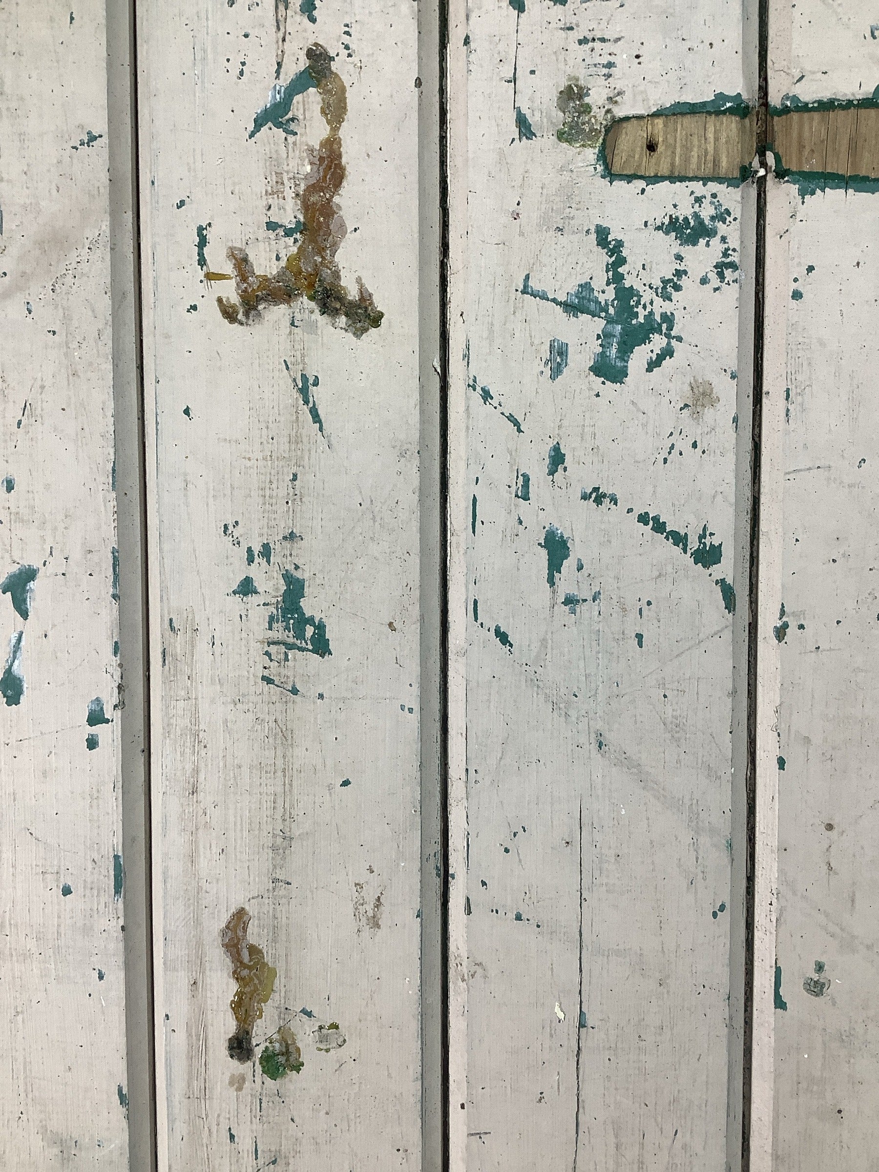 6th Picture showing resin will come off with sanding