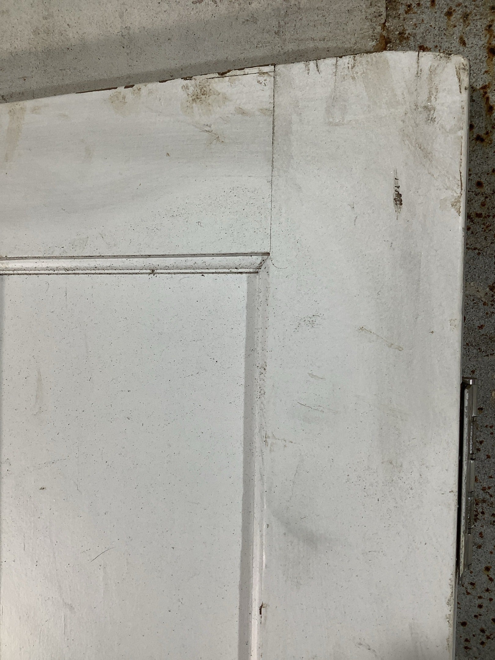 12th Picture showing tiny bit of the top corner