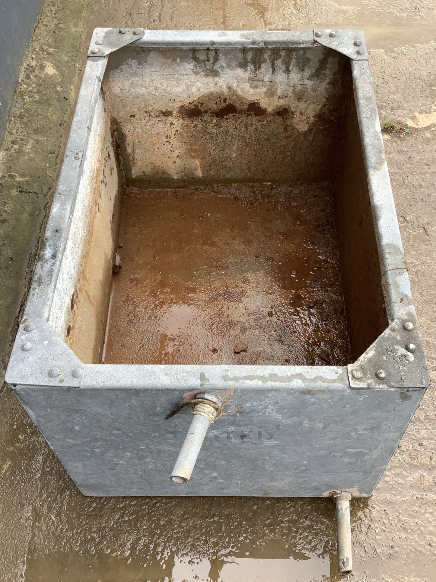 3ft Riveted Water Tank Weathered Old Galvanized Metal Planter