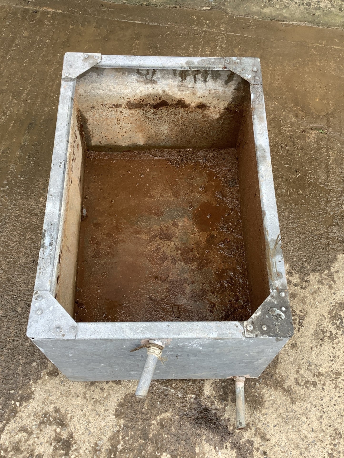 3ft Riveted Water Tank Weathered Old Galvanized Metal Planter