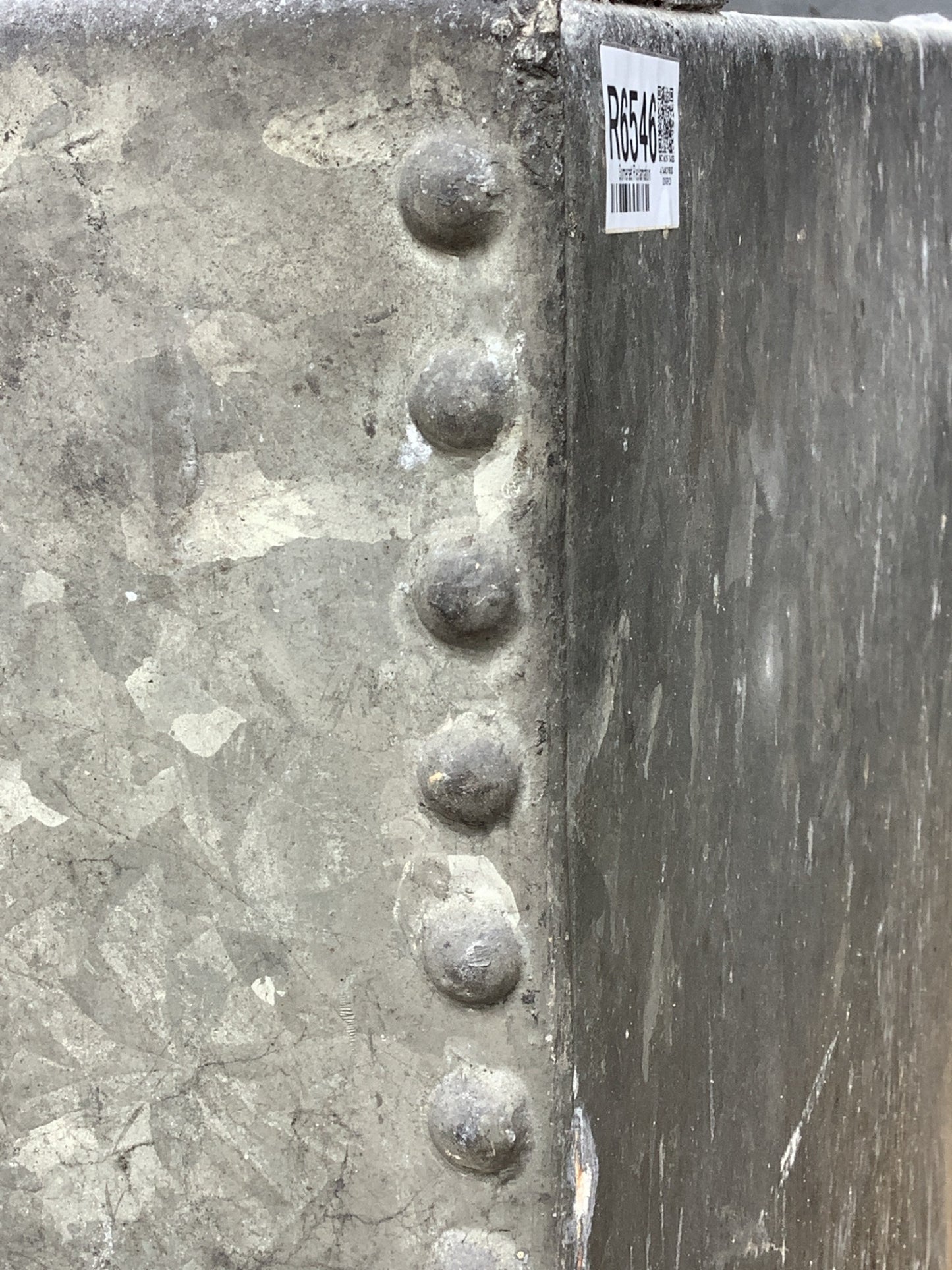 Riveted corners