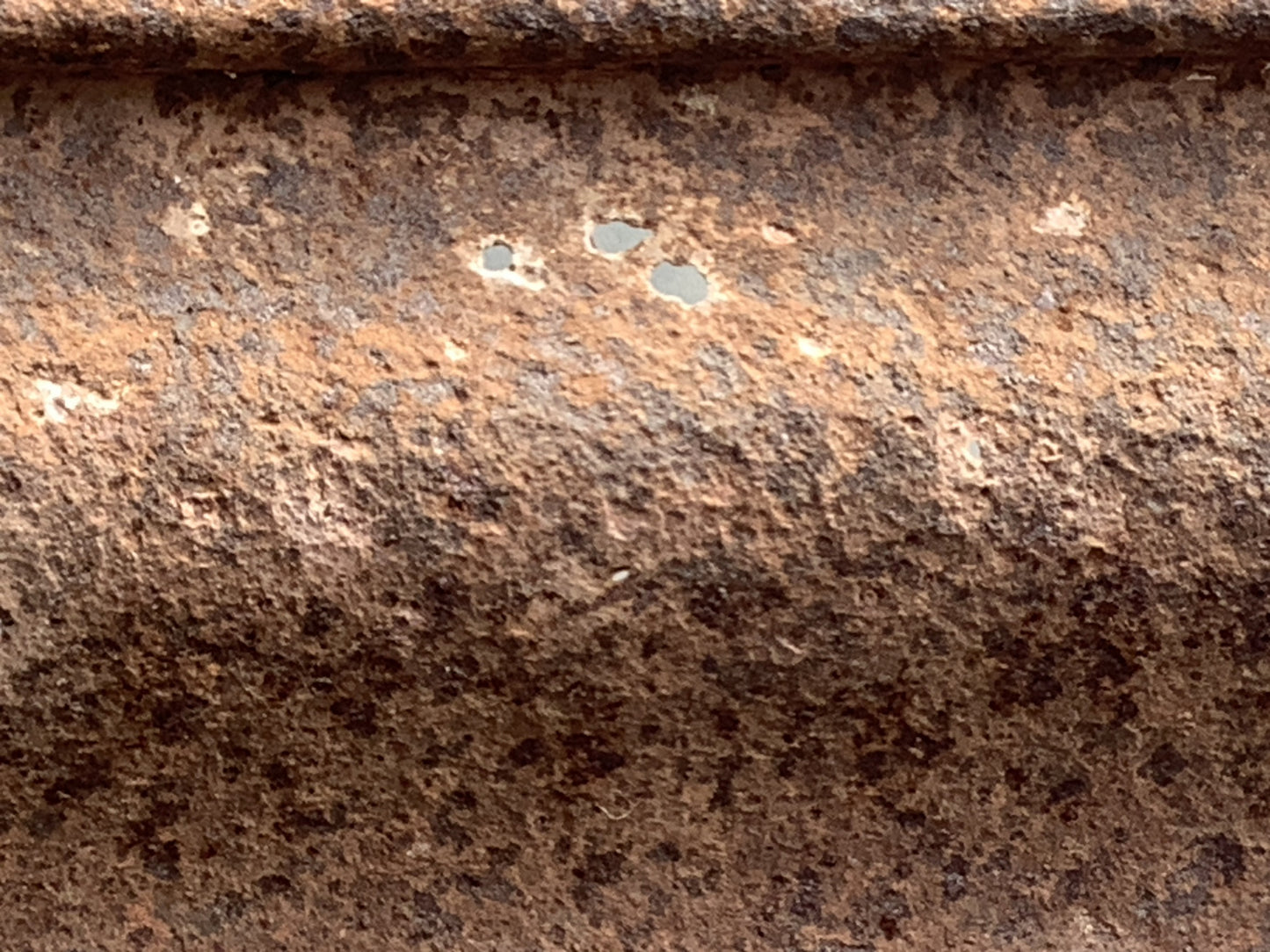 4ft Tall Round Corrugated Old Galvanised Tarnished Metal Water Butt Planter