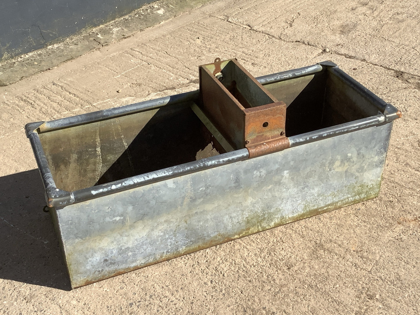 1'8"H 1'6" W Lovely Rustic Weathered Old Galvanized Metal Planter Water Trough