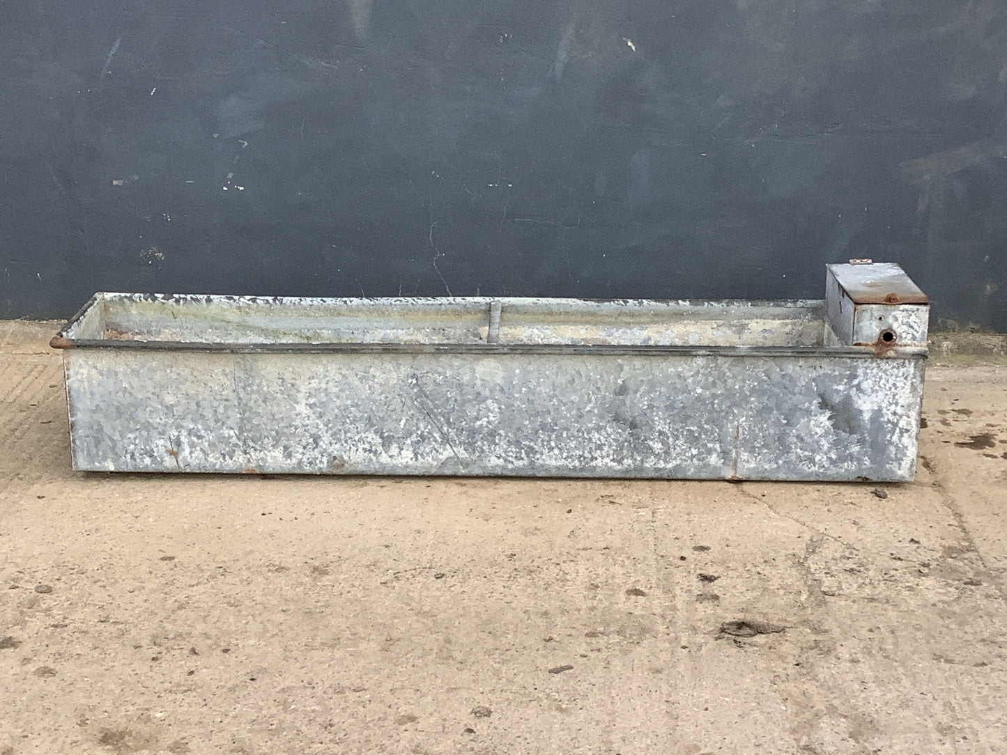 8’ Beautiful Old Long Tarnished Galvanized Metal Planter Water Trough