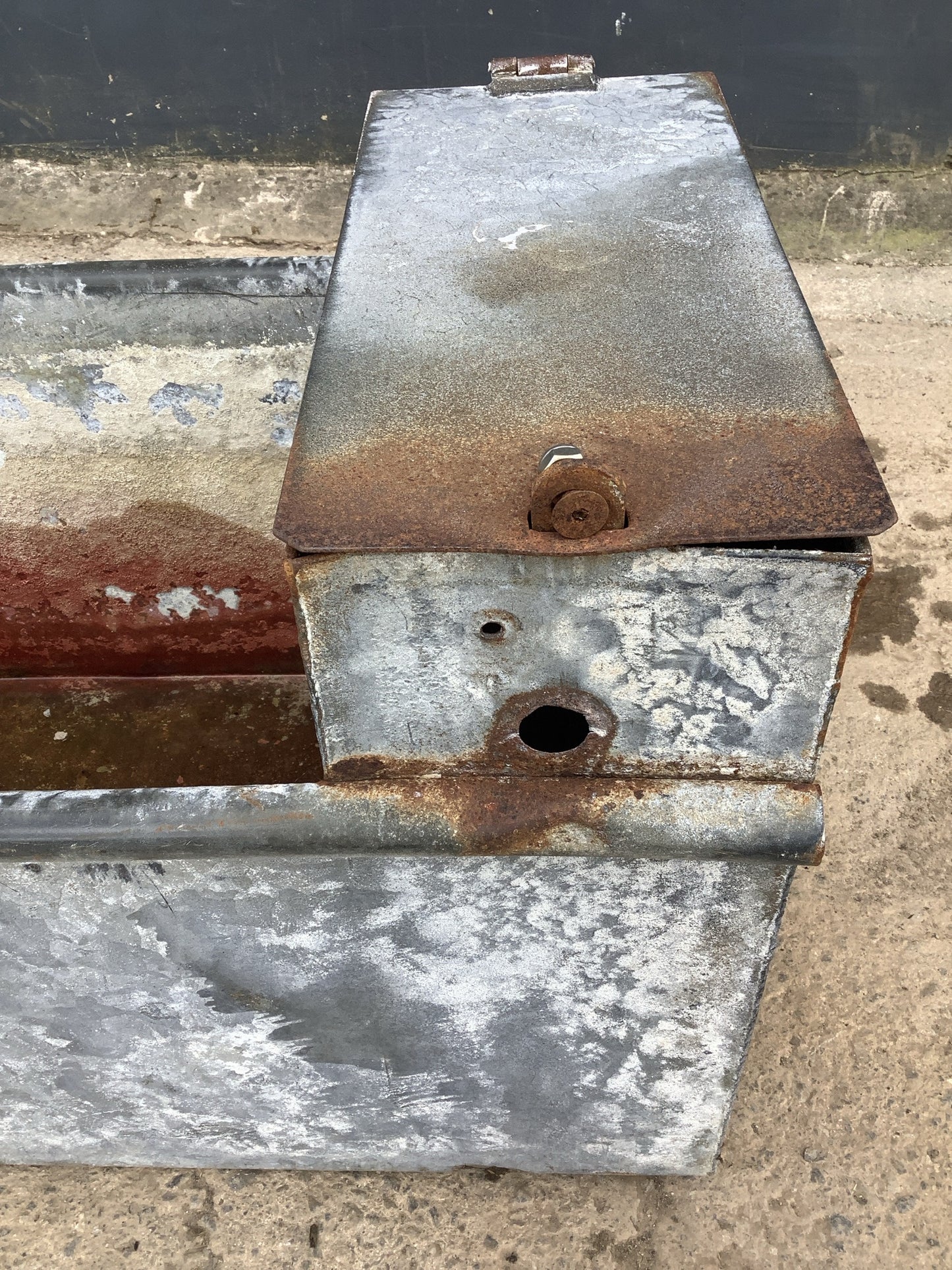 8’ Beautiful Old Long Tarnished Galvanized Metal Planter Water Trough