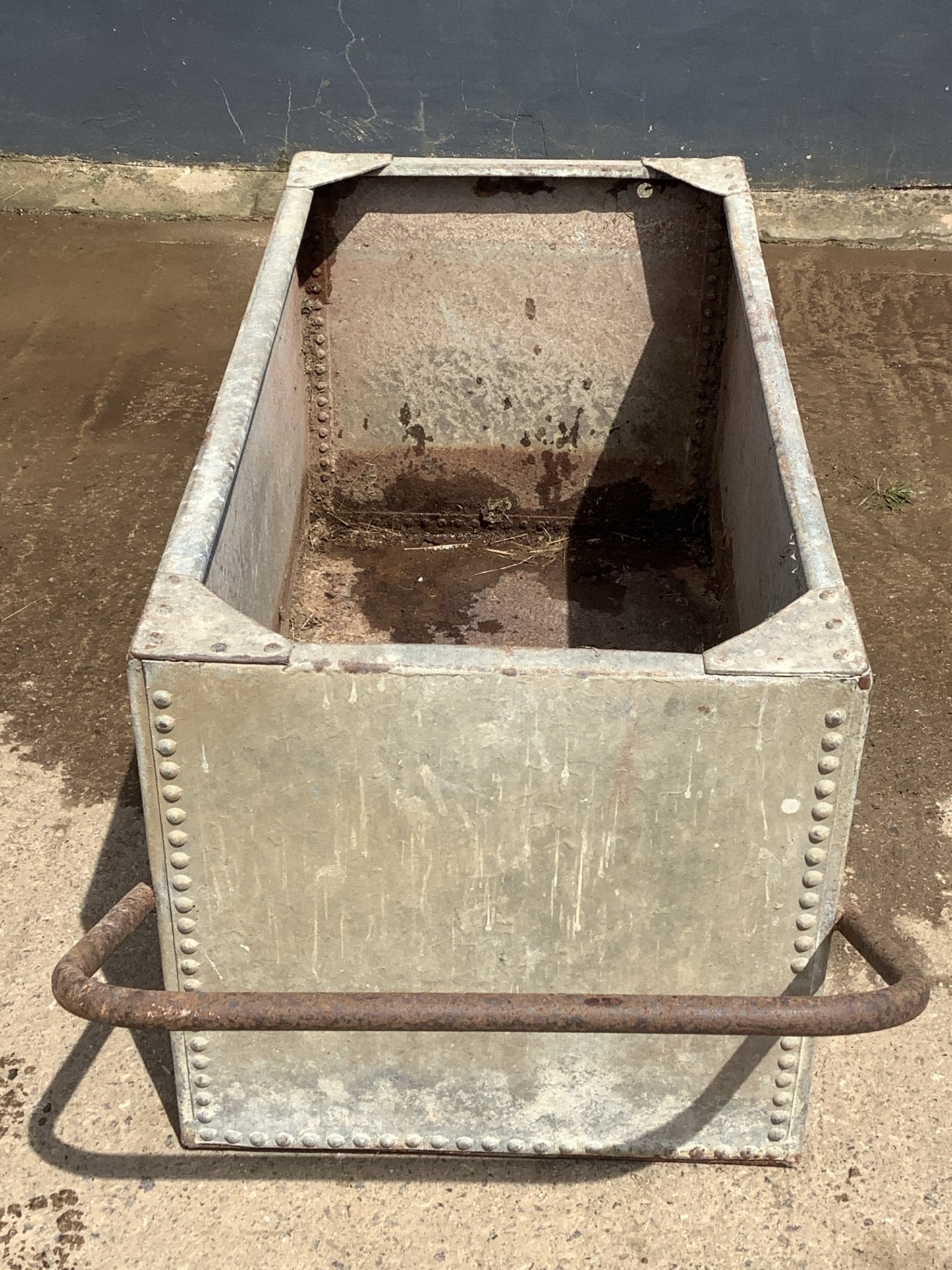4ft Rustic Old Riveted Weathered Galvanized Metal Water Planter Tank