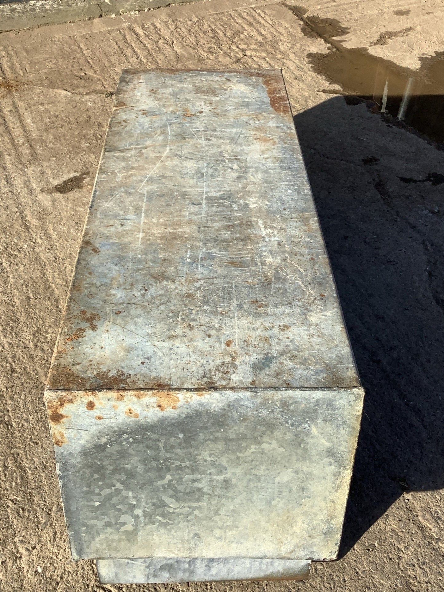 Lovely 4ft Rectangle Old Tarnished Galvanized Metal Water Trough Planter