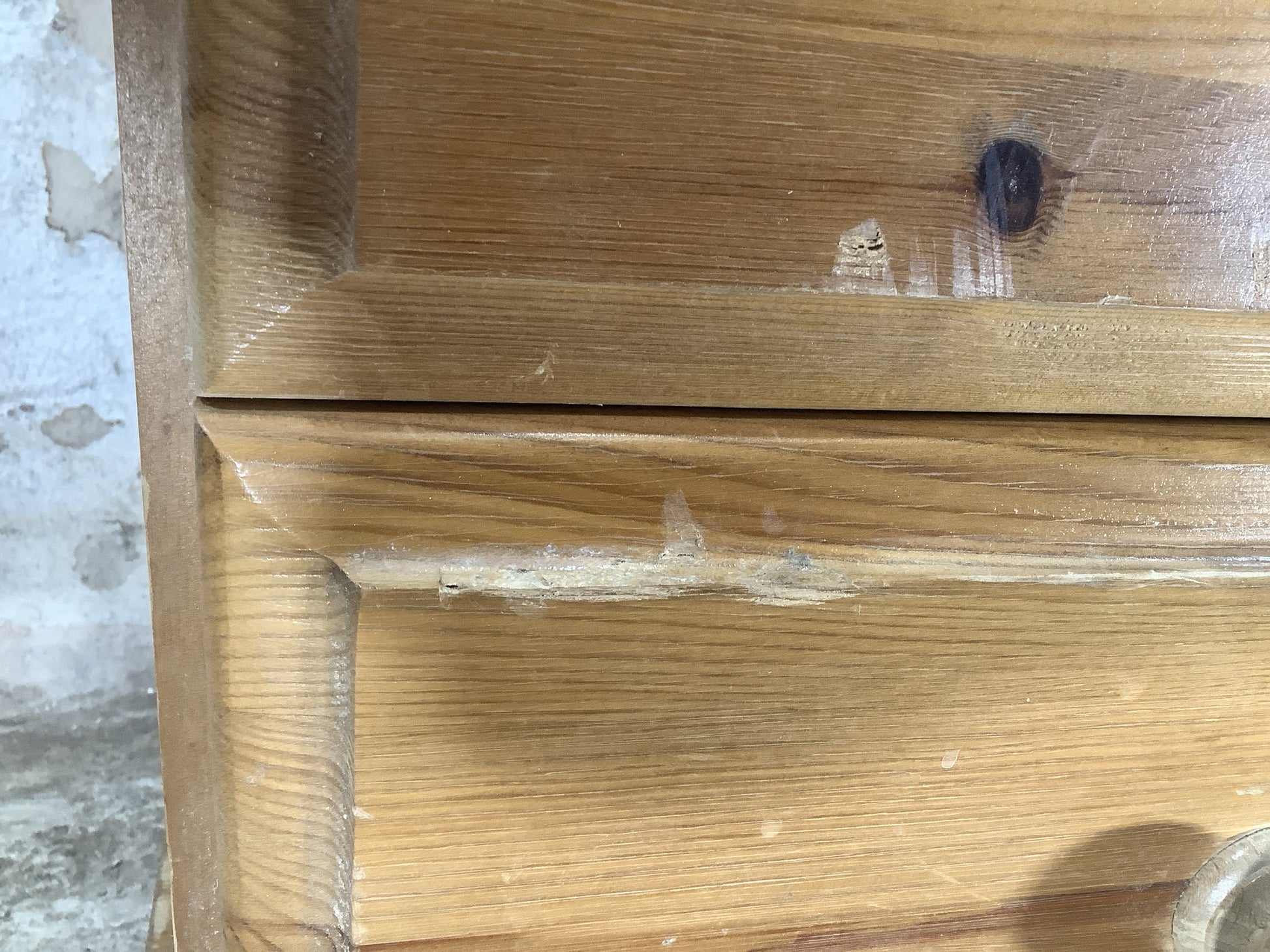 Few scuff marks can be sanded out