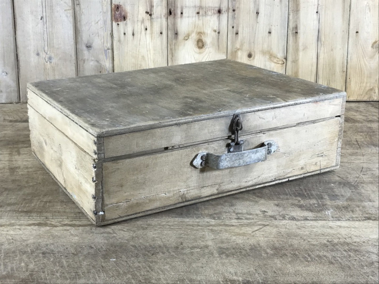 Reclaimed Old Pine Storage Box Chest 6 1/8x19 1//4x15 1/4"