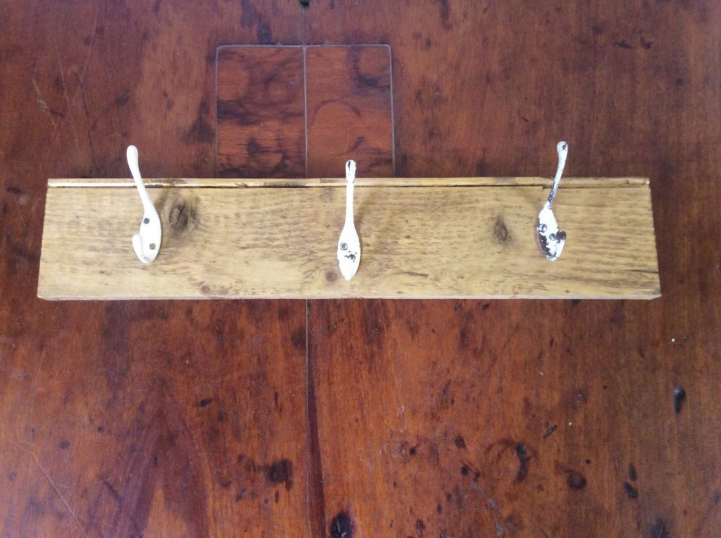 Interesting Reclaimed Old Pine Rack Of 3 White Cast Iron Double Coat Hooks