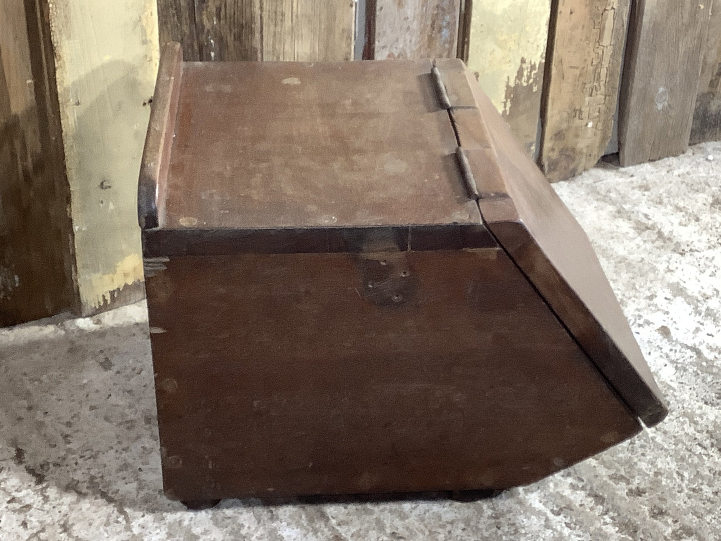 Antique Old Wooden Mahogany Coal Scuttle Box Bin With Sloped Lid With Liner