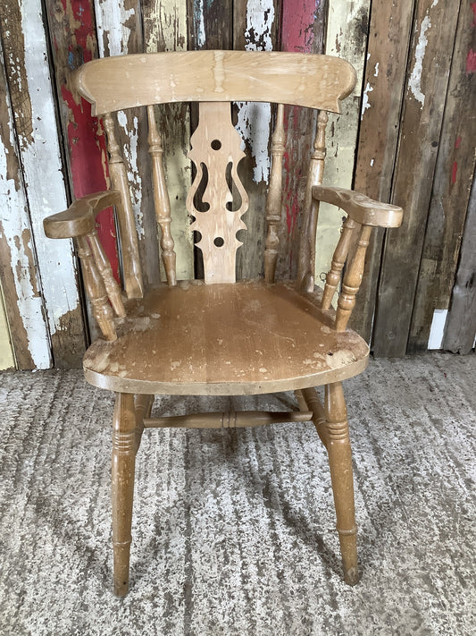 Old Farmhouse Low Fiddleback Carver Chair Solid Beech