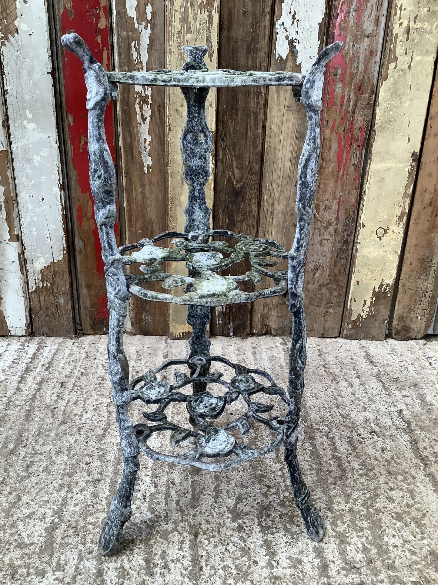 Weathered Aluminium Garden 3 Tier Rose Design Plant Stand 2'2"Hx0'11"W