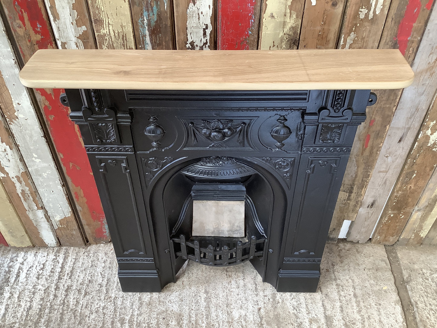 Victorian Cast Iron Living room Fireplace With Wooden Mantle 3'3"Hx2'10"W