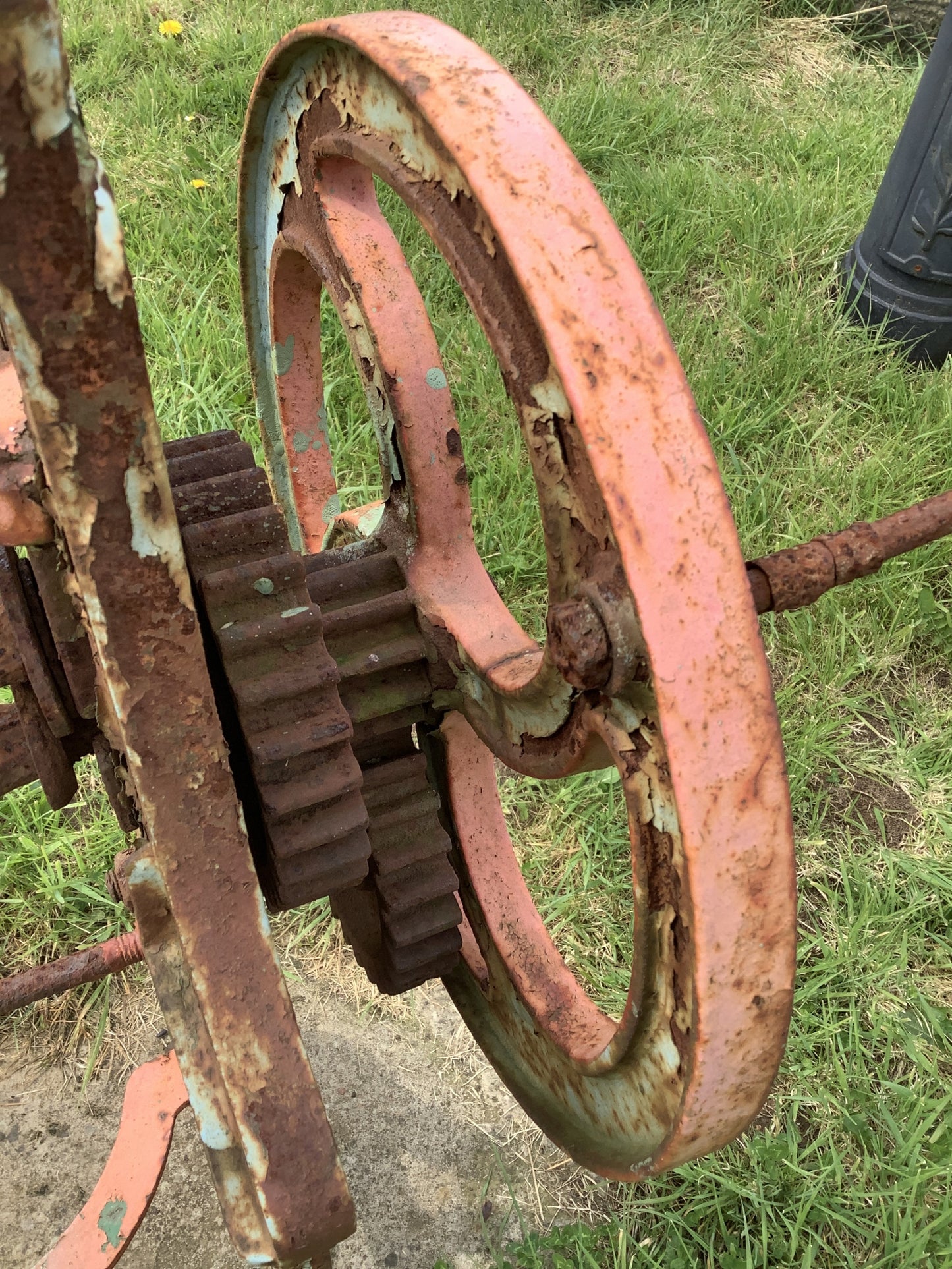 Victorian Heavy Cast Iron Washing Mangle  4'4"Hx2'6"W