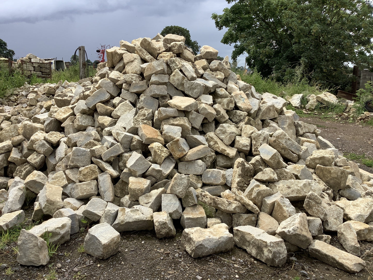 High Quality White Lias Limestone Mendip Building Stone