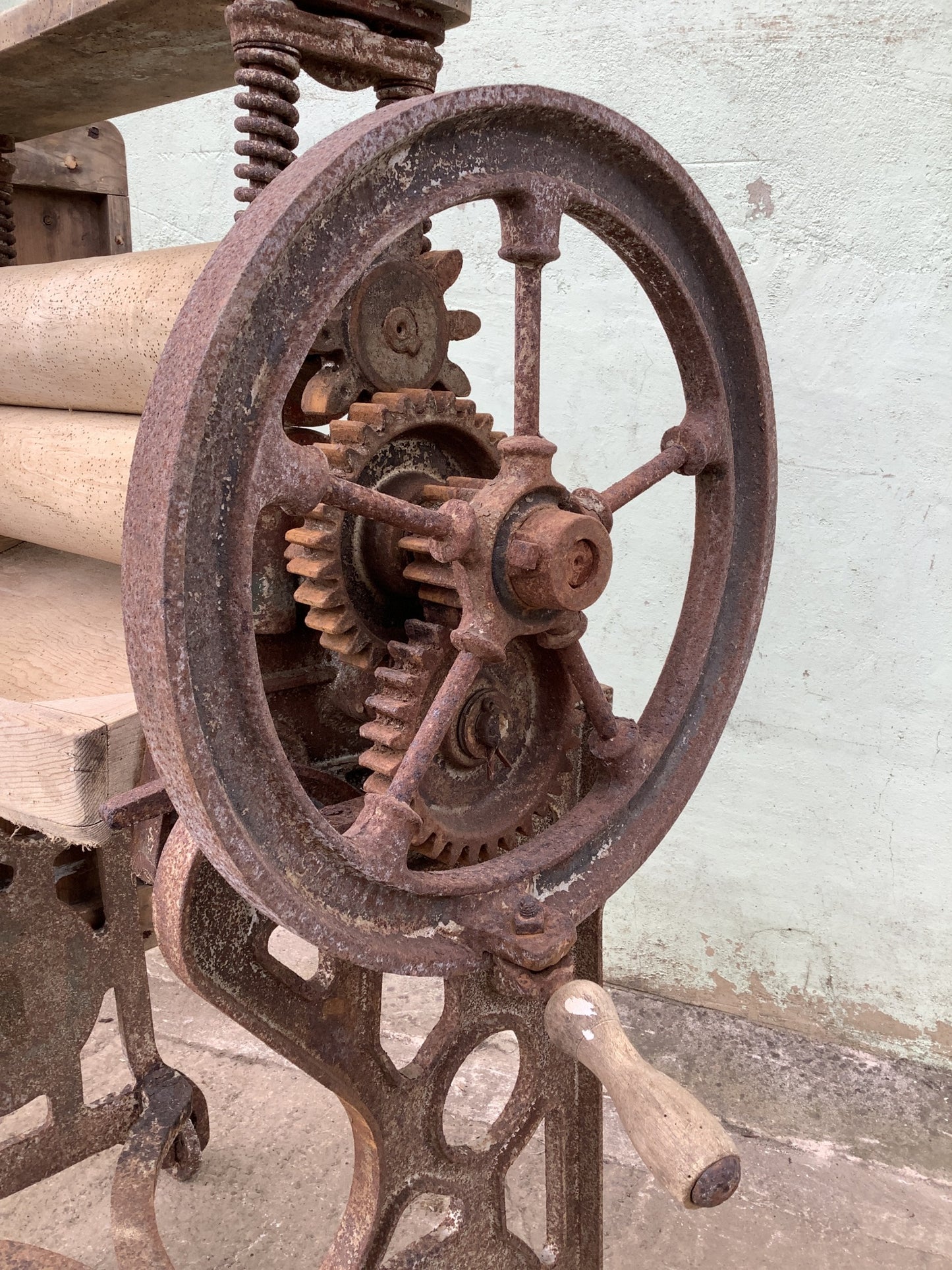 Nice Old Reclaimed 1930s Vintage Cast Iron Washing Mangle